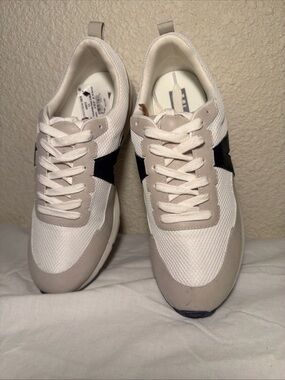 MIA Men's White, Light Gray & Navy Low-Top Sneakers